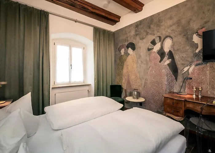 Muenchner Hof Und Blauer Turm Hotel