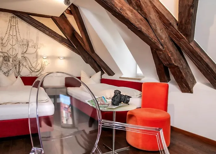 Muenchner Hof Und Blauer Turm 4*