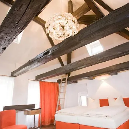 Готель Muenchner Hof Und Blauer Turm