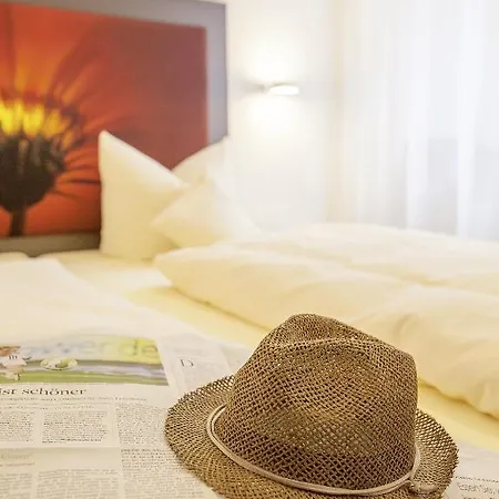 Muenchner Hof Und Blauer Turm Hotel