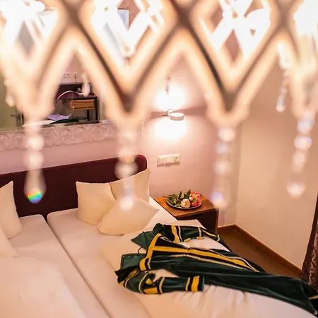 Hotel Muenchner Hof Und Blauer Turm 4*