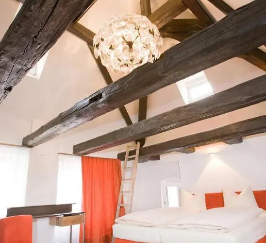 Готель Muenchner Hof Und Blauer Turm