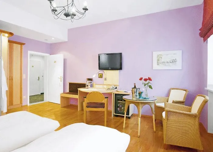 Muenchner Hof Und Blauer Turm Готель Регенсбург