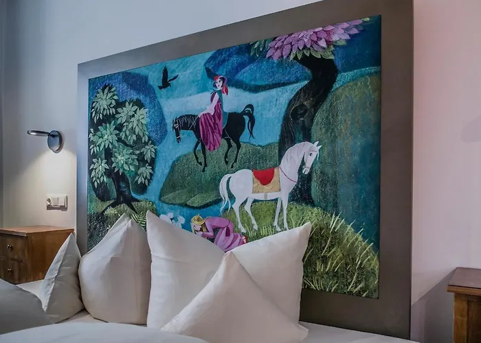 Готель Muenchner Hof Und Blauer Turm