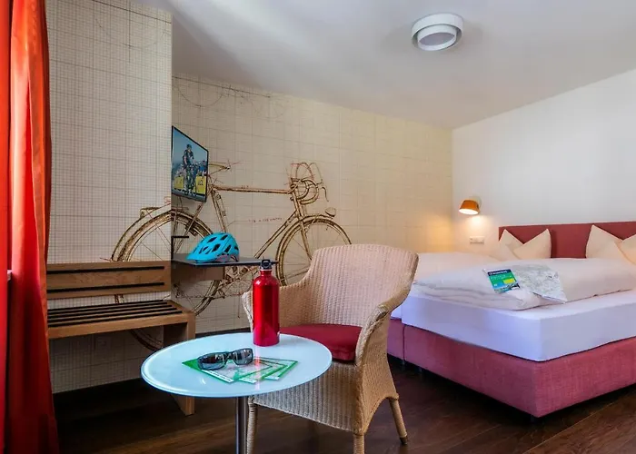 Muenchner Hof Und Blauer Turm 4* Ρέγκενσμπουργκ